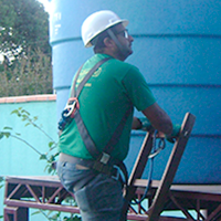 Limpeza de caixa d' água